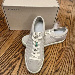 Brand New! Rothy’s Lace Up Sneakers - Size 6 | Vintage Gray